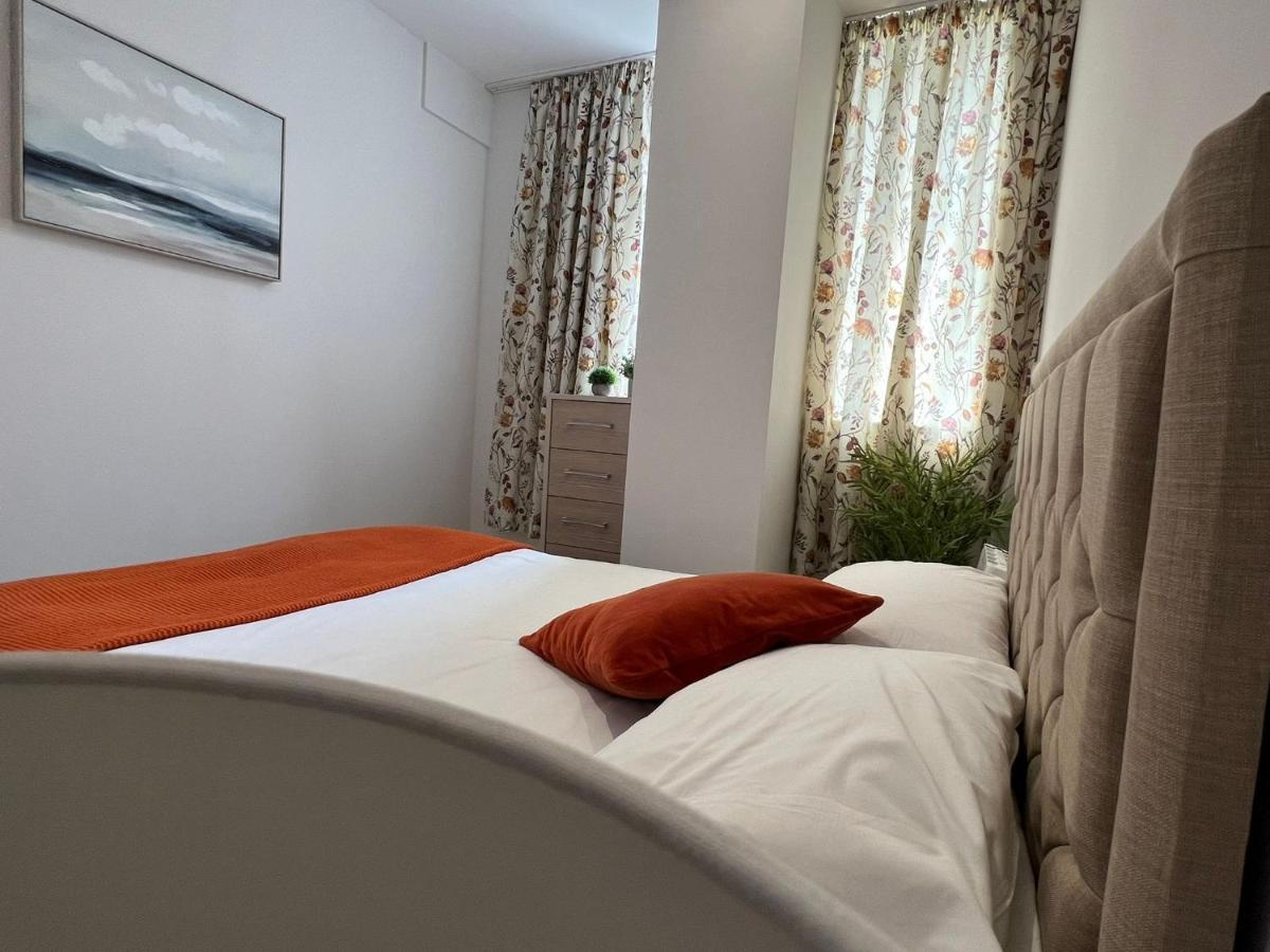 99 Guest House Eastbourne Dış mekan fotoğraf